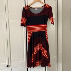 🍓 2/$10 🍓 LuLaRoe Stripe Dress